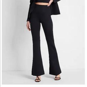 Express SUPER HIGH WAISTED BODY CONTOUR BUILT-IN COMPRESSION WIDE LEG PANT